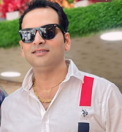 vivek tyagi– Director